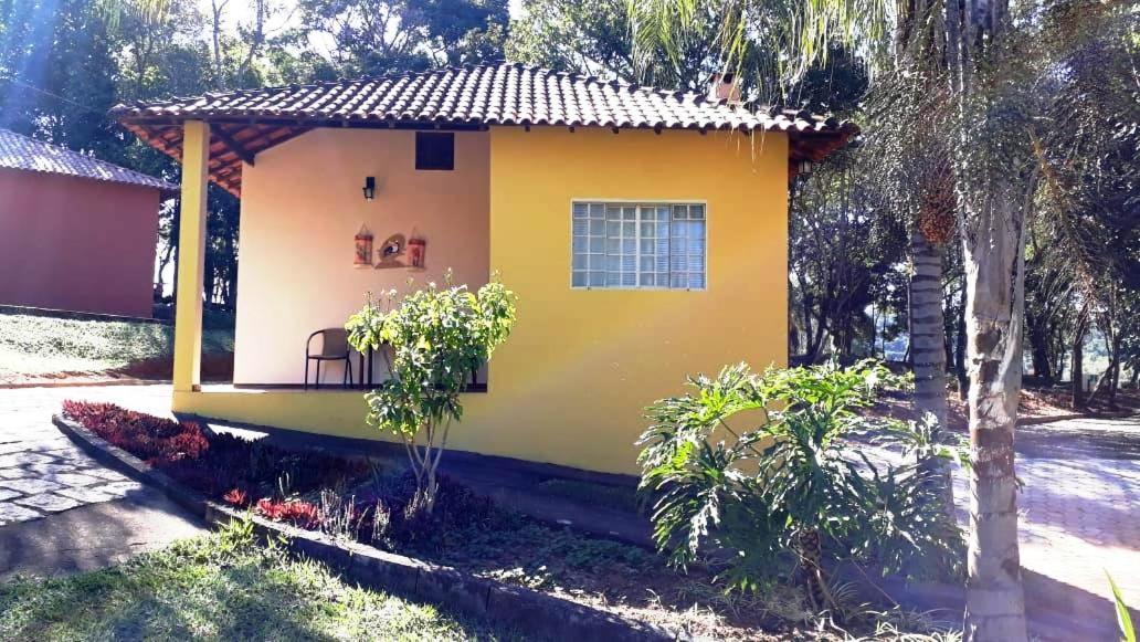Bangalõ Do Lago Caconde Exterior foto